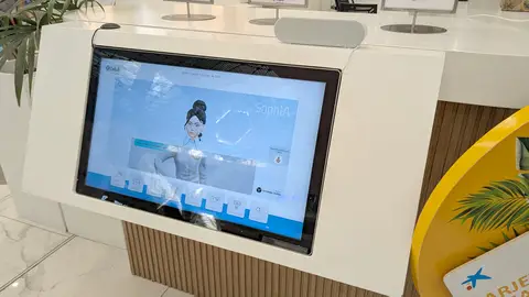 Así es Sophia, la nueva asistente virtual del Centro Comercial L’Aljub Así es Sophia, la nueva asistente virtual del Centro Comercial L’Aljub