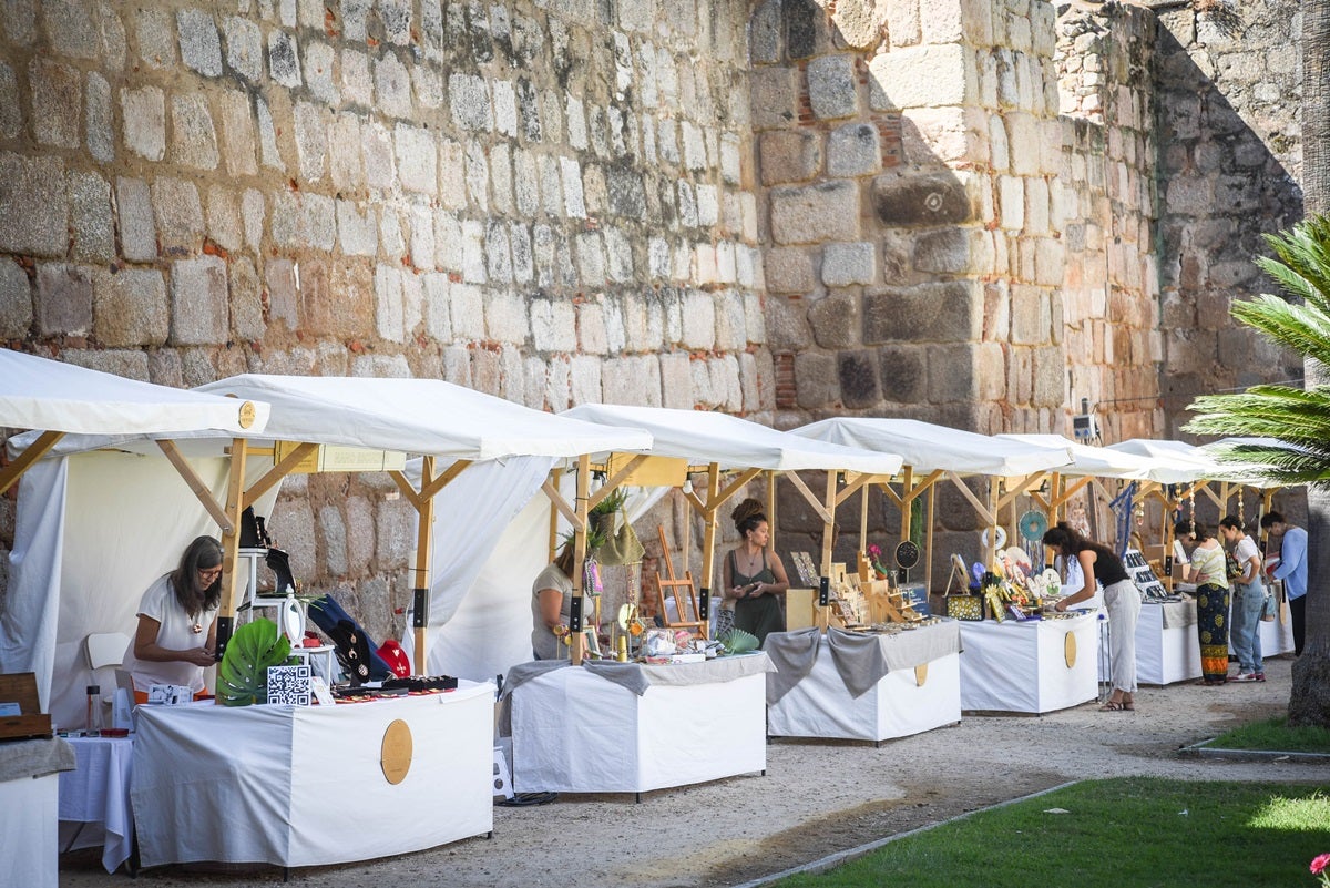 El mercado de artesanía abrirá en la plaza de las Méridas del Mundo del 10 al 13 de julio El mercado de artesanía abrirá en la plaza de las Méridas del Mundo del 10 al 13 de julio
