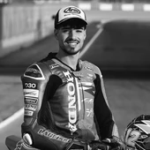 Muere el joven piloto español Borja Gómez en un accidente en el circuito de Magny-Cours Muere el joven piloto español Borja Gómez en un accidente en el circuito de Magny-Cours