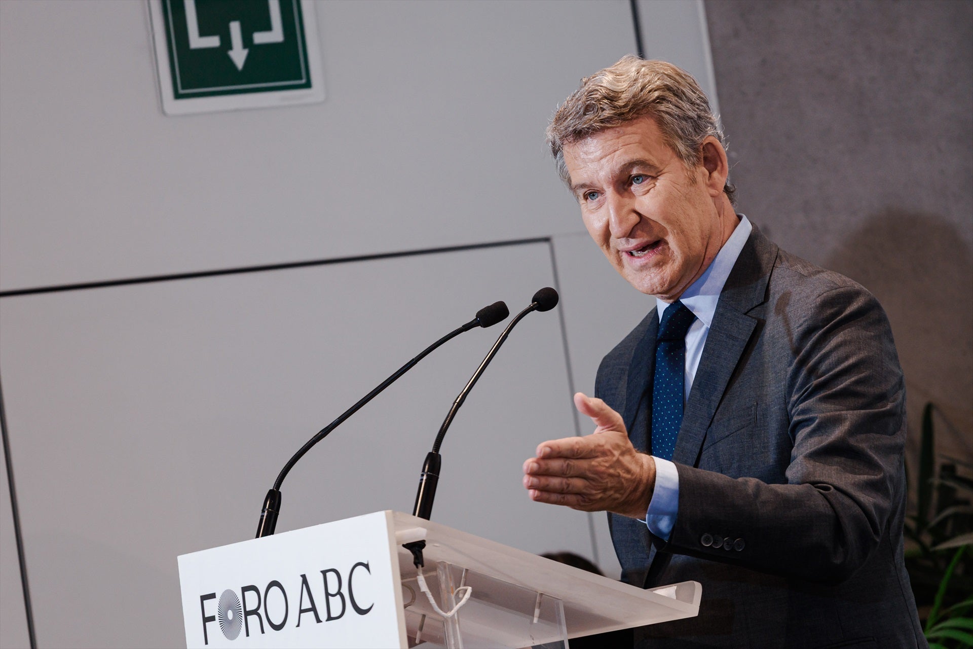 Feijóo da "el mando único" orgánico a Tellado y pone a una afín a Ayuso en la dirección nacional Feijóo da "el mando único" orgánico a Tellado y pone a una afín a Ayuso en la dirección nacional