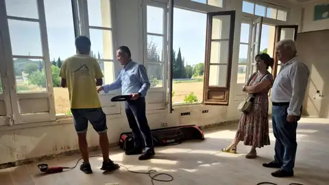 Avanzan las obras de la casa del mayor de Peraltilla de cara a su puesta en marcha el próximo otoño Avanzan las obras de la casa del mayor de Peraltilla de cara a su puesta en marcha el próximo otoño
