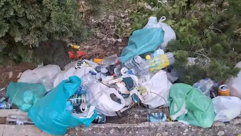 Sacedón pide la intervención urgente de la CHT para limpiar de basura el entorno de Entrepeña Sacedón pide la intervención urgente de la CHT para limpiar de basura el entorno de Entrepeña