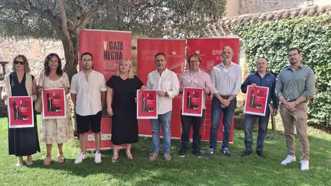 El festival literario 'Gata negra' se extiende a Portugal del 31 de julio al 5 de agosto El festival literario 'Gata negra' se extiende a Portugal del 31 de julio al 5 de agosto