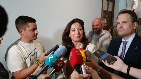 Elisabeth Medina, nueva alcaldesa de Don Benito trabajará para "reducir el desencuentro en la vida política" de la ciudad Elisabeth Medina, nueva alcaldesa de Don Benito trabajará para "reducir el desencuentro en la vida política" de la ciudad