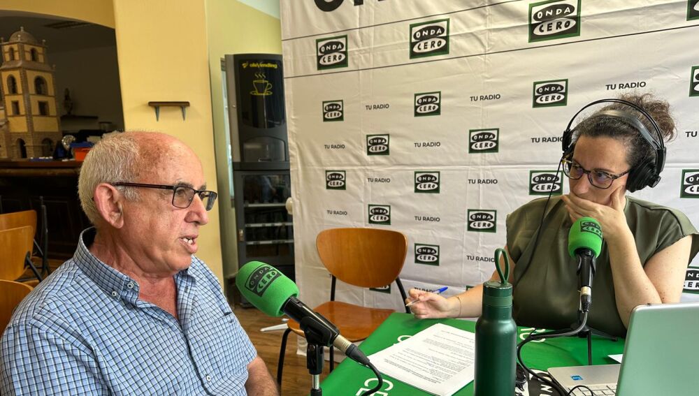 Juan de la Torre, trabajador jubilado de la minera Hullasa y ahora "un guía turístico" de excepción
