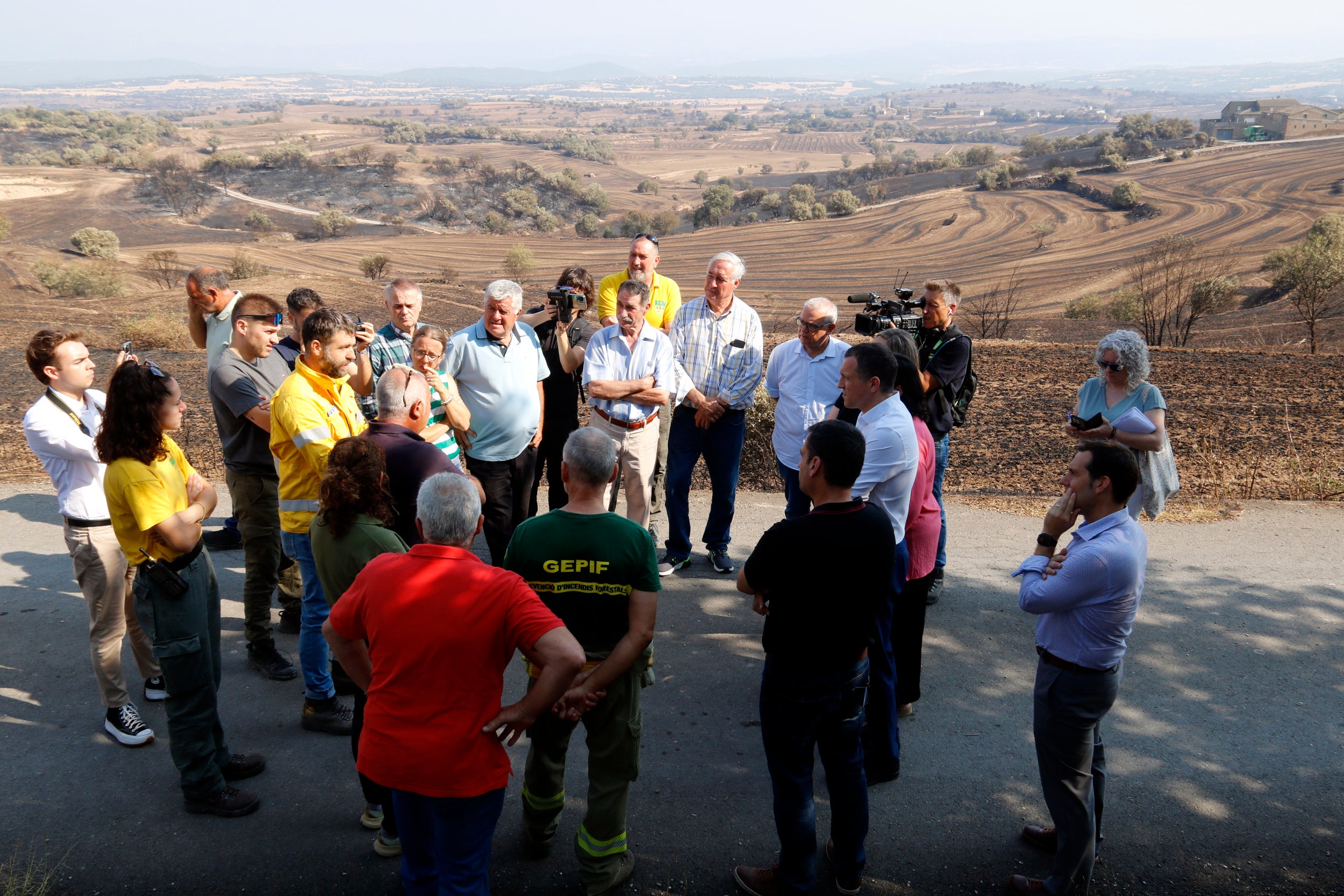 Joan Graells (ramader a Guissona): "Estem farts, només ens posen prohibicions, no ens deixen cuidar els boscos" Joan Graells (ramader a Guissona): "Estem farts, només ens posen prohibicions, no ens deixen cuidar els boscos"