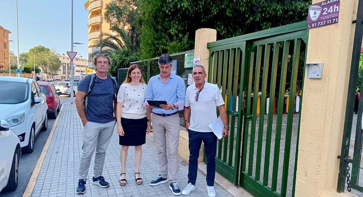Villajoyosa rehabilita el vallado del colegio Poble Nou durante el verano Villajoyosa rehabilita el vallado del colegio Poble Nou durante el verano