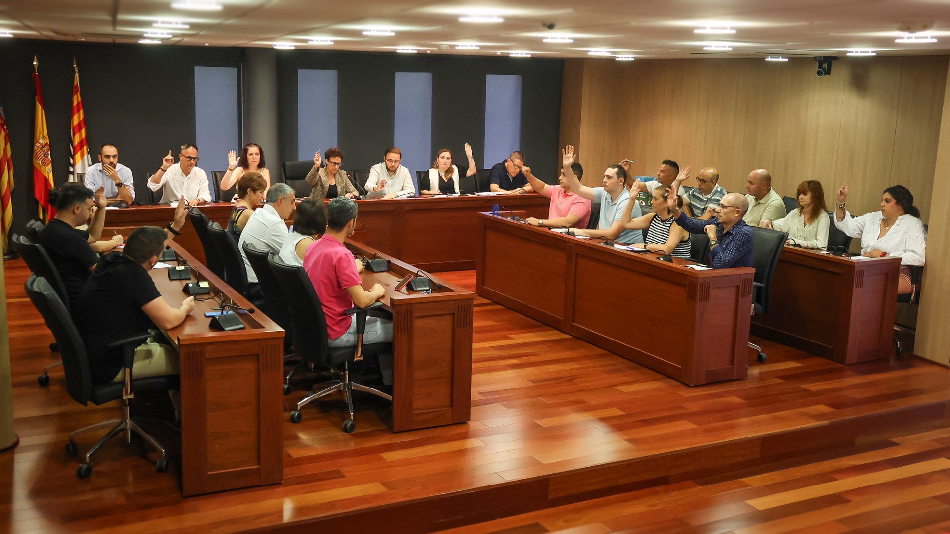 El pleno del Ayuntamiento de Onda finaliza el trámite administrativo que da luz verde a la segunda residencia El pleno del Ayuntamiento de Onda finaliza el trámite administrativo que da luz verde a la segunda residencia