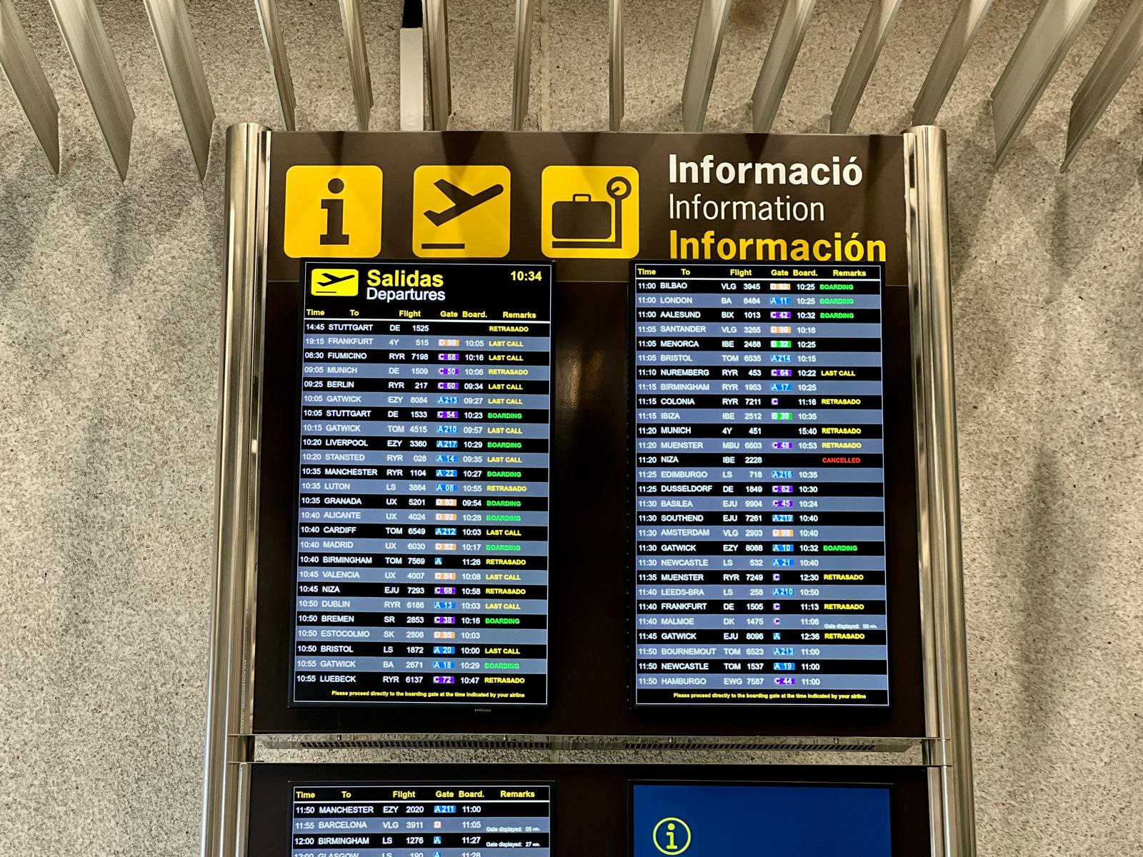 La jornada con avisos por mal tiempo arranca con casi un centenar de retrasos en el aeropuerto de Palma La jornada con avisos por mal tiempo arranca con casi un centenar de retrasos en el aeropuerto de Palma