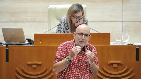 PP y Vox tumban una propuesta de UPE para crear una oficina anticorrupción porque Extremadura tiene un gobierno "honrado" PP y Vox tumban una propuesta de UPE para crear una oficina anticorrupción porque Extremadura tiene un gobierno "honrado"