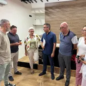 Cargos públicos después de la comparecencia de la subida del IBI en Sueca Cargos públicos después de la comparecencia de la subida del IBI en Sueca