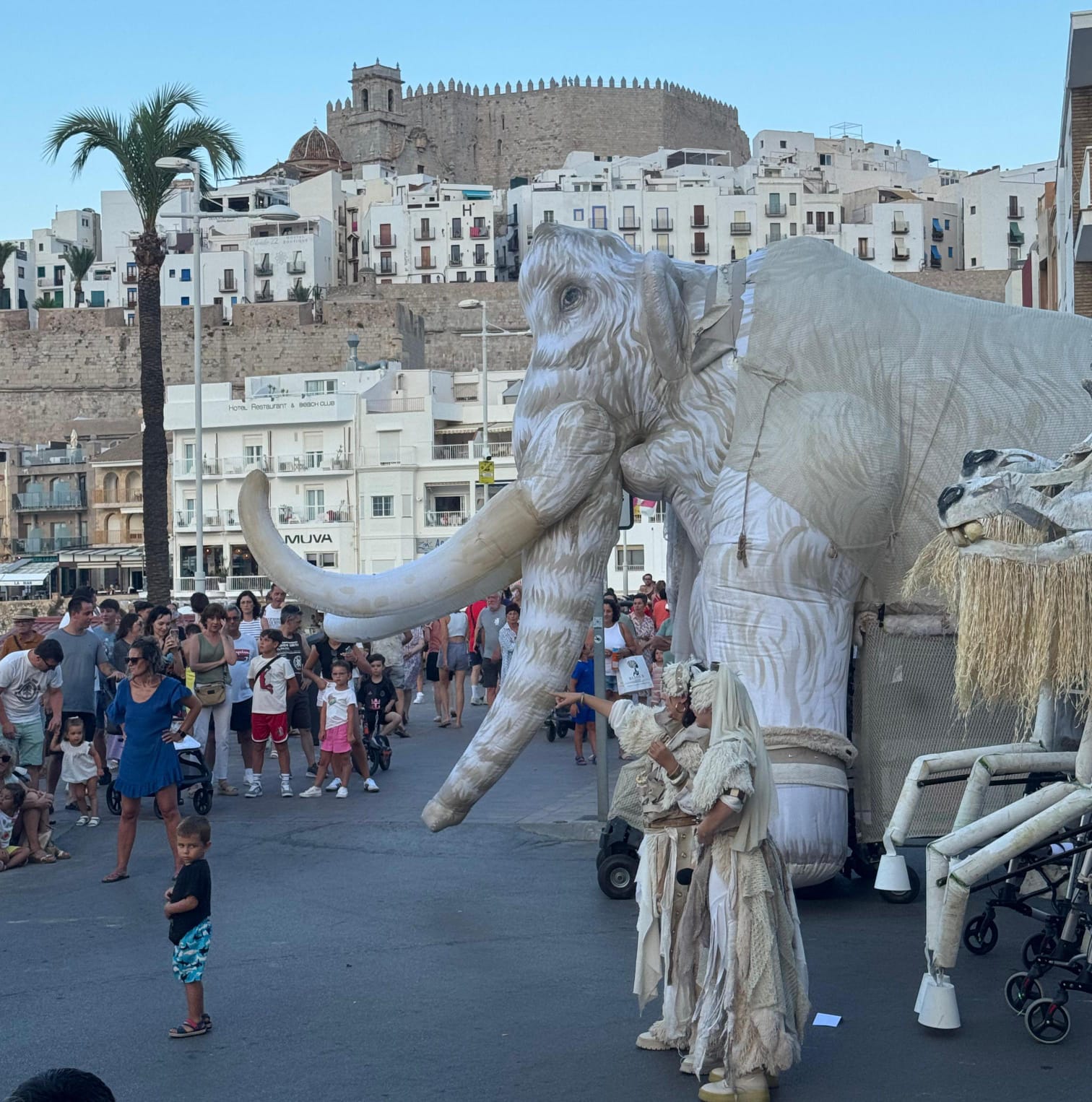 Peñíscola arranca la XVIII edición del Festival de Teatre al Carrer con sesiones los jueves de julio y agosto Peñíscola arranca la XVIII edición del Festival de Teatre al Carrer con sesiones los jueves de julio y agosto