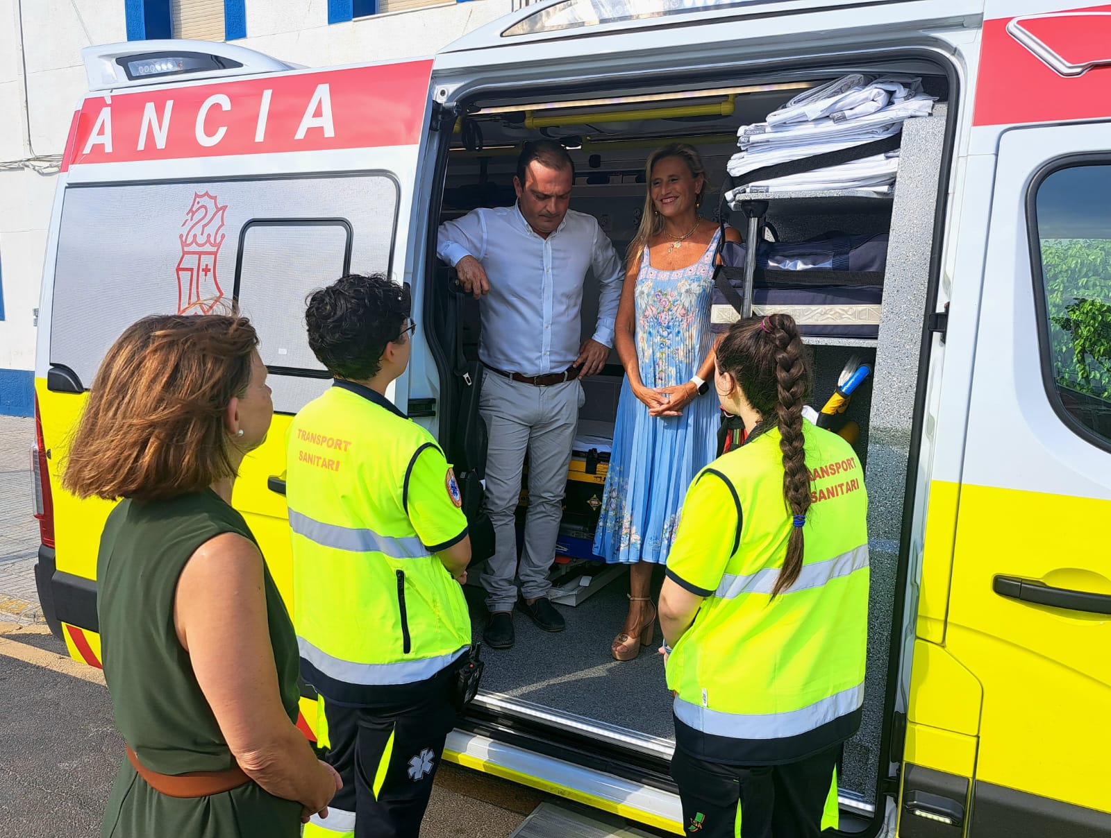 Sanidad instala una nueva base logística de Soporte Vital Básico 24 horas para atender a la población de Peñíscola Sanidad instala una nueva base logística de Soporte Vital Básico 24 horas para atender a la población de Peñíscola