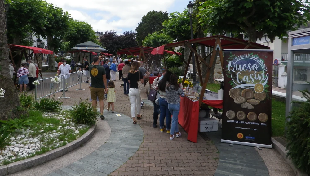 Artenatur Certamen de la Huerta en La Caridad reúne medio centenar de stands y potencia la música local. Artenatur Certamen de la Huerta en La Caridad reúne medio centenar de stands y potencia la música local.