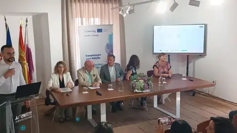 La Junta insta a seguir potenciando el desarrollo rural transfronterizo con el Plan Estratégico Aldeas Bauhaus Euroace La Junta insta a seguir potenciando el desarrollo rural transfronterizo con el Plan Estratégico Aldeas Bauhaus Euroace