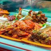 Suministros Cárnicos Ríos nos adentra en un mundo de sabor con la mayor variedad de carnes marinadas, brochetas y elaborados 