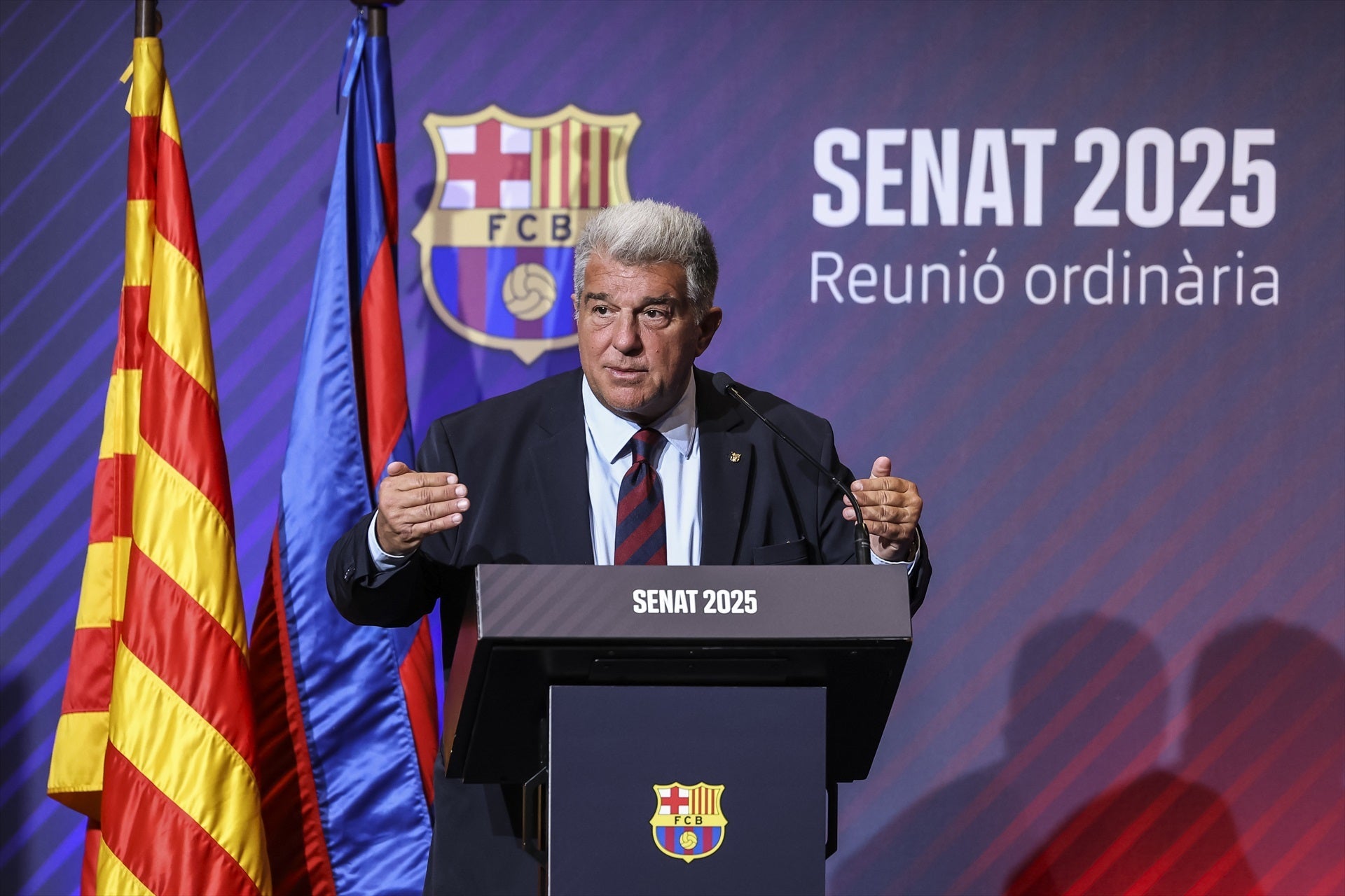 La UEFA multa al Barcelona con 15 millones por incumplir las normas financieras La UEFA multa al Barcelona con 15 millones por incumplir las normas financieras