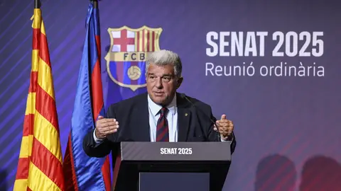 La UEFA multa al Barcelona con 15 millones por incumplir las normas financieras La UEFA multa al Barcelona con 15 millones por incumplir las normas financieras