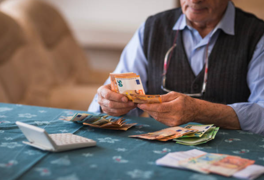 Pensión máxima en España en 2025: cuánto es y qué requisitos debes cumplir para alcanzarla Pensión máxima en España en 2025: cuánto es y qué requisitos debes cumplir para alcanzarla