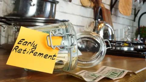 Este es el dinero que pierdes si te jubilas a los 63 años en vez de a los 66 Este es el dinero que pierdes si te jubilas a los 63 años en vez de a los 66