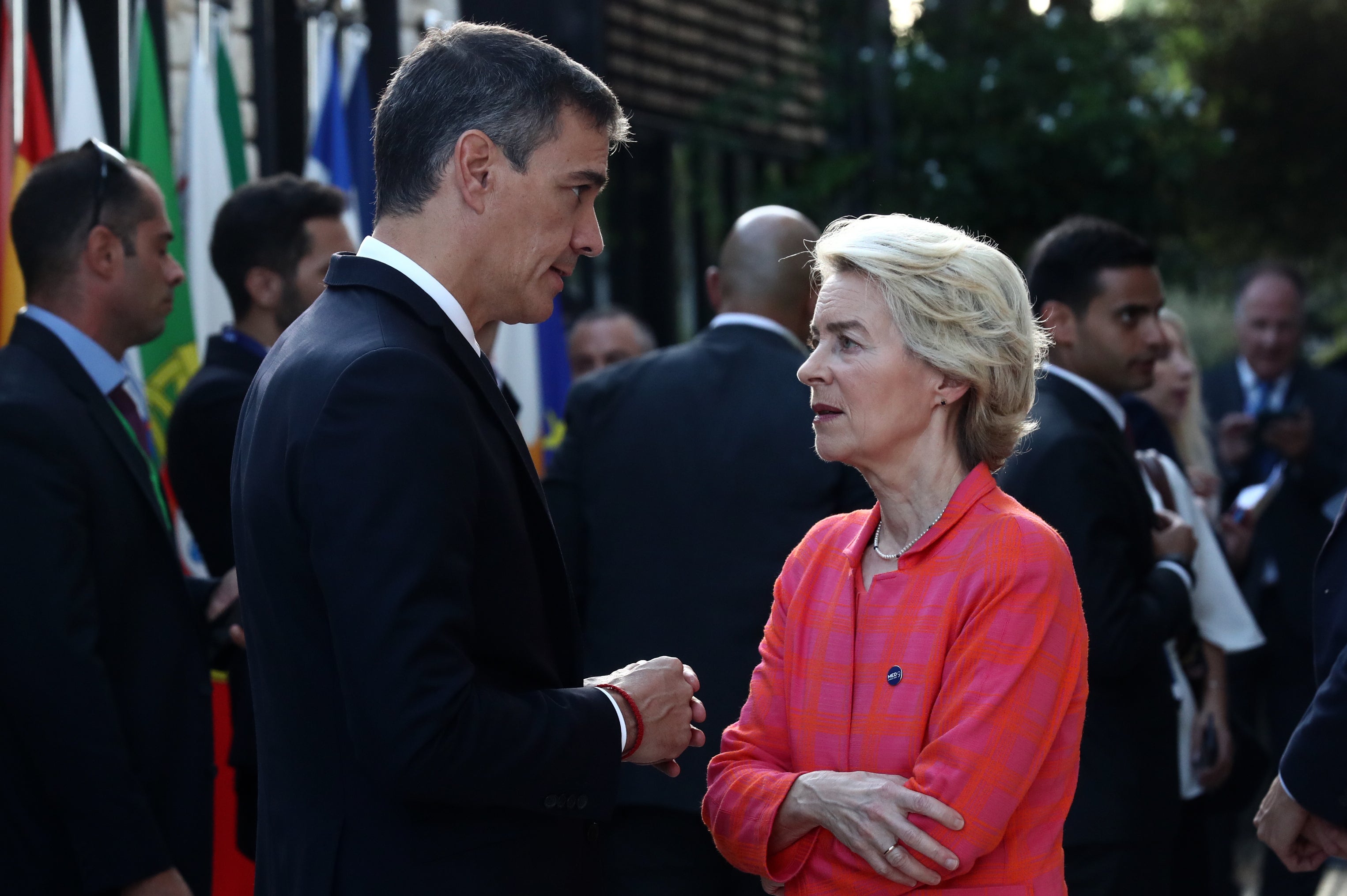 Bruselas recorta 1.100 millones los fondos europeos a España por el incumplimiento de varios compromisos Bruselas recorta 1.100 millones los fondos europeos a España por el incumplimiento de varios compromisos
