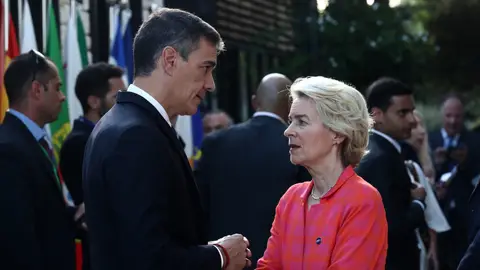 Pedro Sánchez y Ursula von der Leyen en un evento el pasado mes de octubre Pedro Sánchez y Ursula von der Leyen en un evento el pasado mes de octubre
