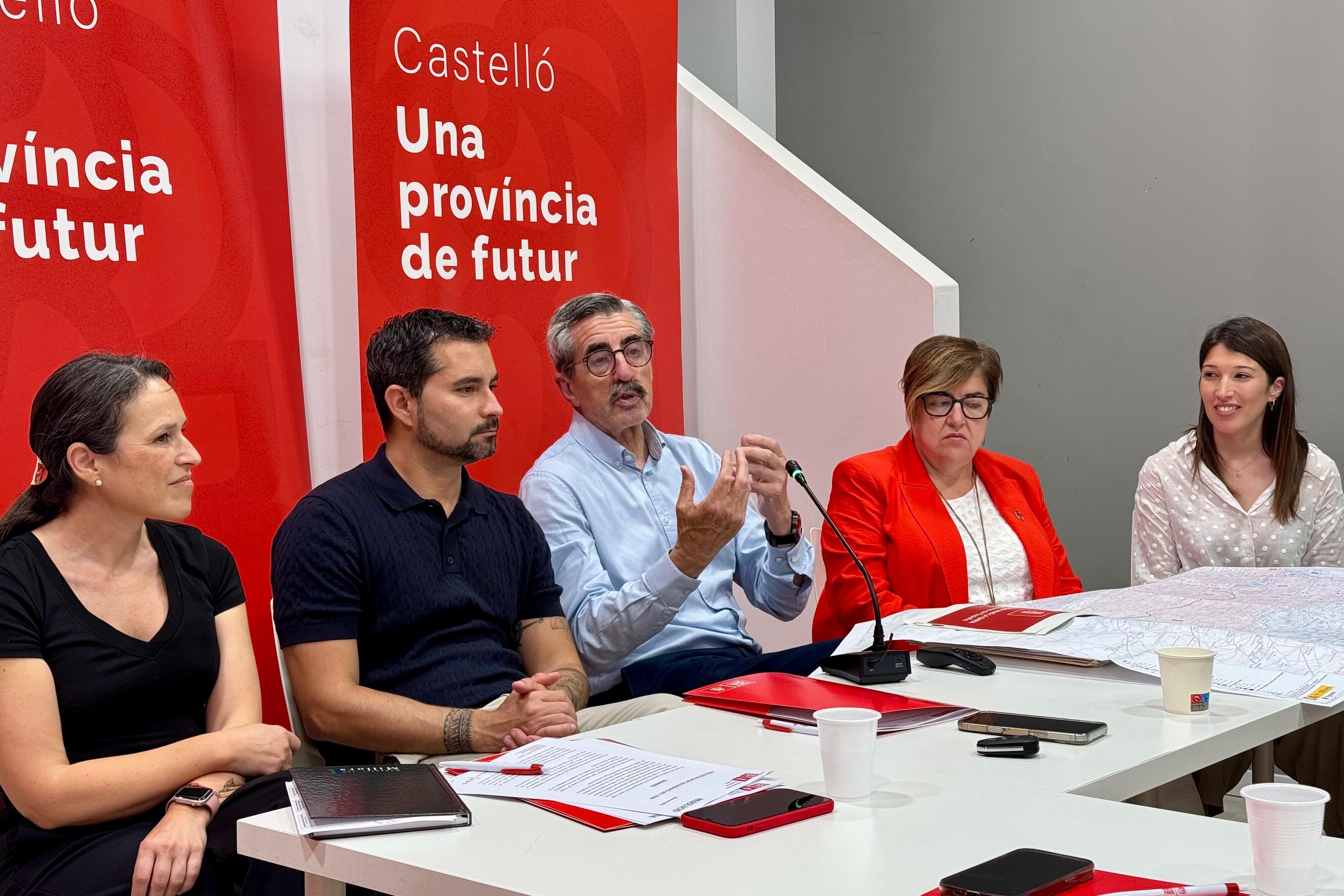 Falomir: “El Gobierno ha hecho frente a la DANA mientras Mazón se ha dedicado a inventar conspiraciones” Falomir: “El Gobierno ha hecho frente a la DANA mientras Mazón se ha dedicado a inventar conspiraciones”