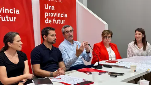 Falomir: “El Gobierno ha hecho frente a la DANA mientras Mazón se ha dedicado a inventar conspiraciones” Falomir: “El Gobierno ha hecho frente a la DANA mientras Mazón se ha dedicado a inventar conspiraciones”