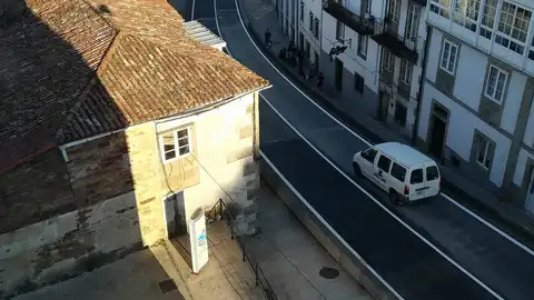 Adjudicada la obra para la construcción de un paso de peatones elevado en la Rúa das Rodas, que facilitará el acceso a la escuela infantil Adjudicada la obra para la construcción de un paso de peatones elevado en la Rúa das Rodas, que facilitará el acceso a la escuela infantil