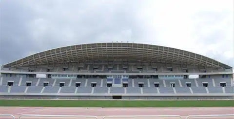 El Ayuntamiento negocia con Carreteras para poder alcanzar los 25.000 espectadores en el Ciudad de Málaga El Ayuntamiento negocia con Carreteras para poder alcanzar los 25.000 espectadores en el Ciudad de Málaga