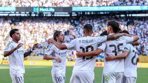 Jugadores del Real Madrid celebran un gol en el Mundial de Clubes. Jugadores del Real Madrid celebran un gol en el Mundial de Clubes.
