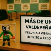 Más deUno Valdepeñas - Hausa, teatro y fútbol