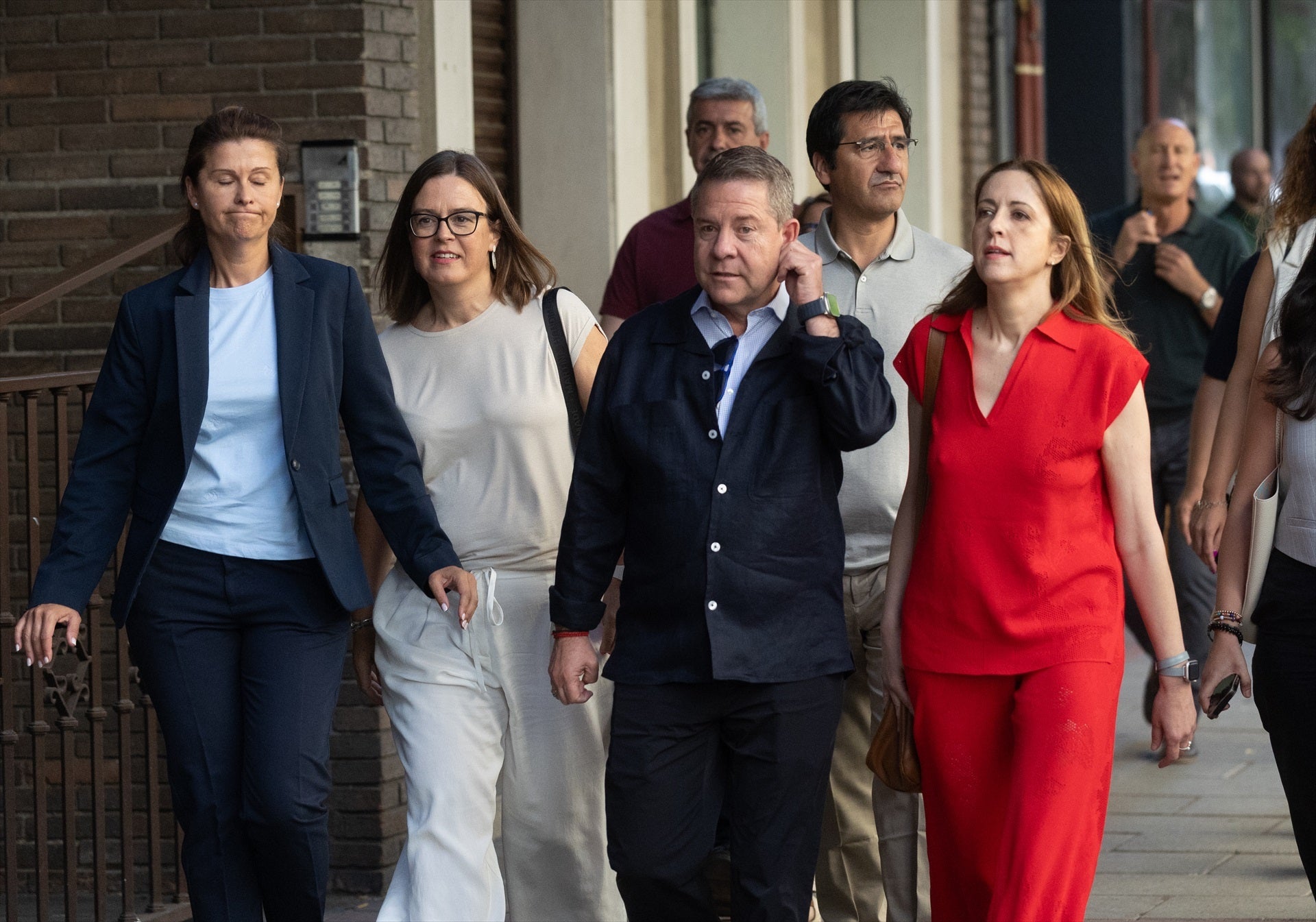 Page vs Puente: el crudo enfrentamiento público en plena crisis del PSOE y de Pedro Sánchez Page vs Puente: el crudo enfrentamiento público en plena crisis del PSOE y de Pedro Sánchez