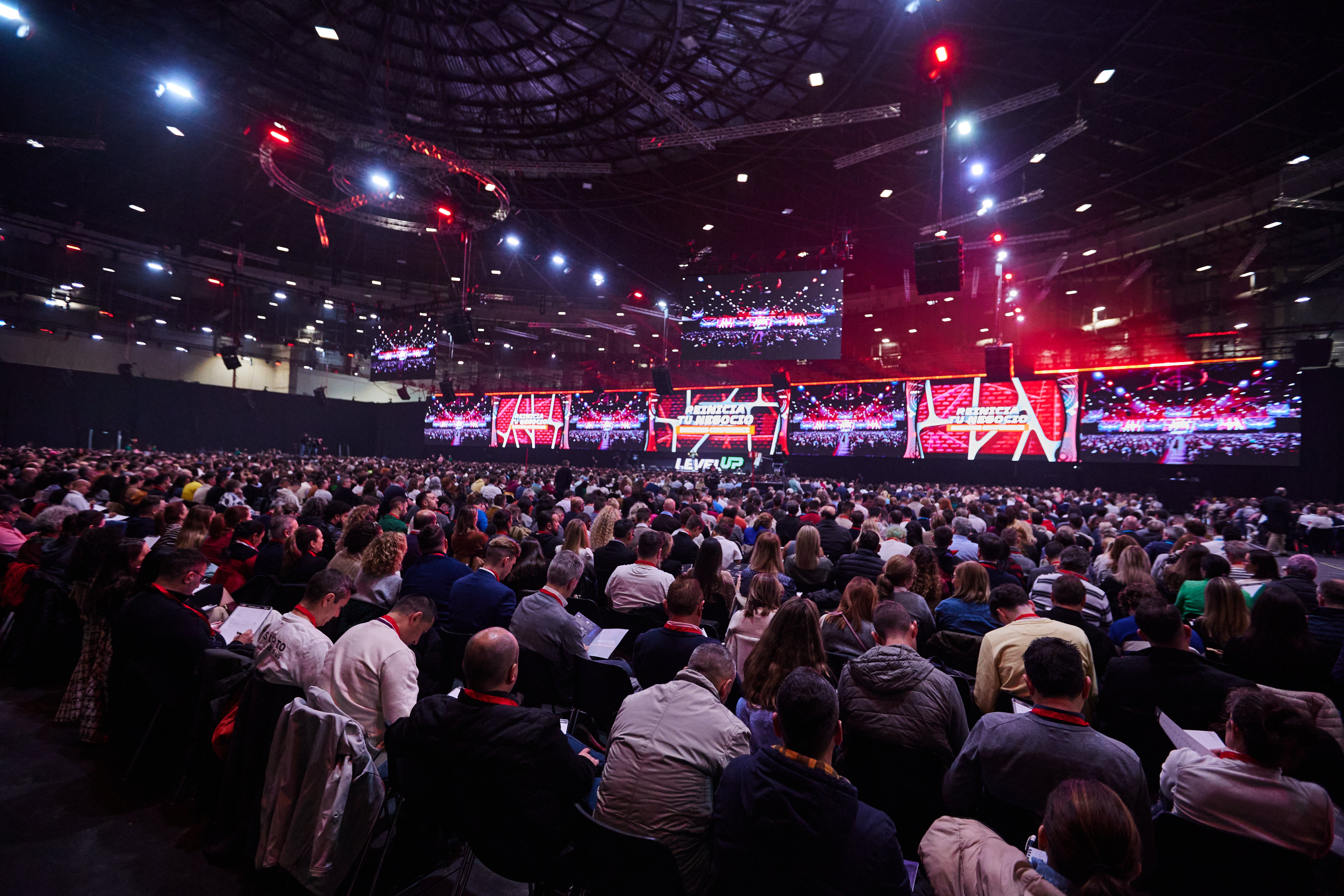 “Estaba atascada y ahora facturo 850.000 €”: el evento empresarial que transforma negocios… y personas llega a Alicante “Estaba atascada y ahora facturo 850.000 €”: el evento empresarial que transforma negocios… y personas llega a Alicante