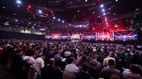 Con más de 52.000 empresarios formados en toda España, el método de Level UP ha demostrado que transformar una empresa es posible. Con más de 52.000 empresarios formados en toda España, el método de Level UP ha demostrado que transformar una empresa es posible.