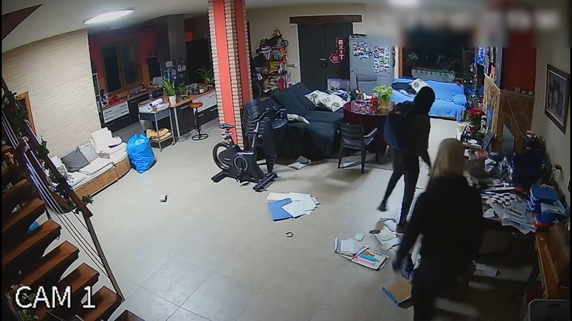 Detenida una experta banda de ladrones por más de 150 robos en viviendas de todo el país, incluyendo Cáceres y Badajoz Detenida una experta banda de ladrones por más de 150 robos en viviendas de todo el país, incluyendo Cáceres y Badajoz