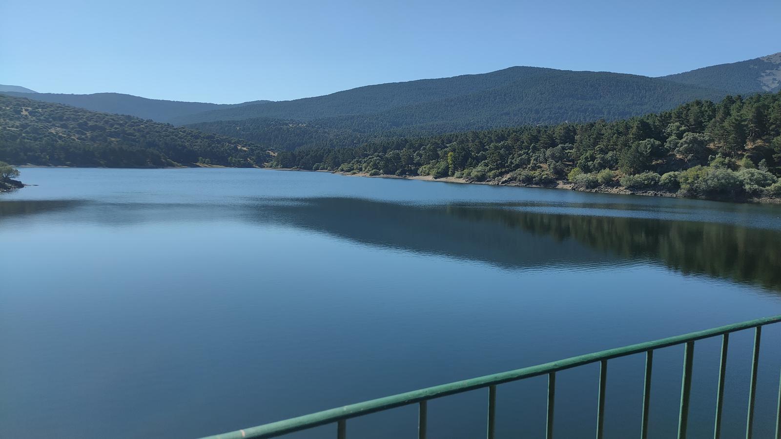 Ayuntamiento de El Espinar y CHD celebrarán una reunión el jueves para tratar los detalles del abastecimiento de agua Ayuntamiento de El Espinar y CHD celebrarán una reunión el jueves para tratar los detalles del abastecimiento de agua