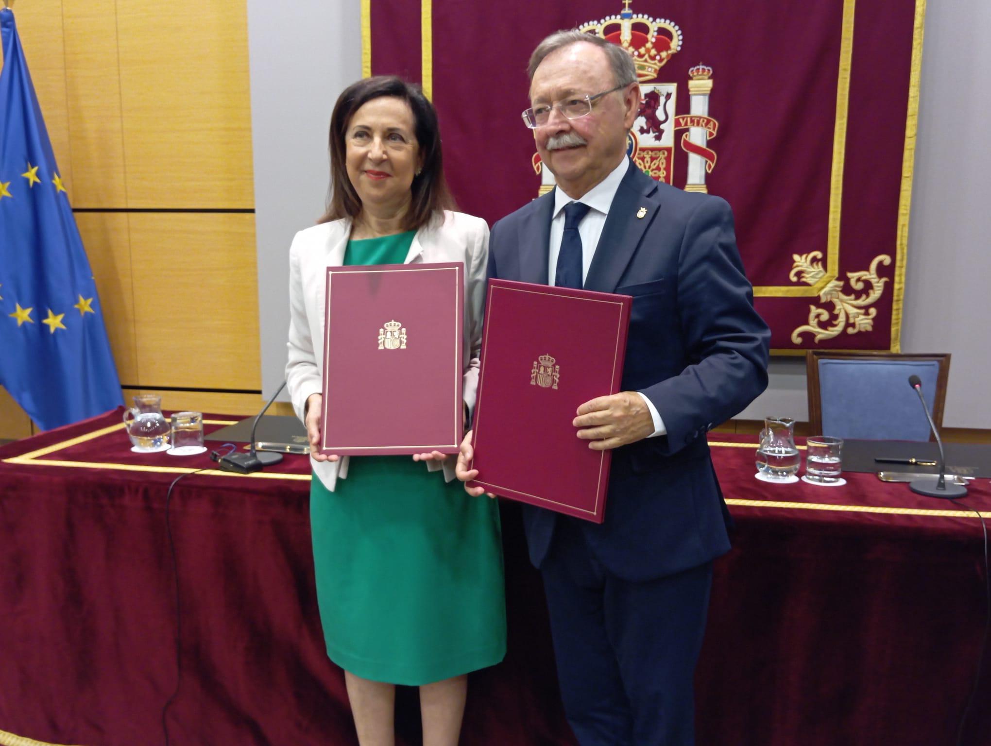 Ceuta y Defensa sellan un acuerdo histórico para impulsar vivienda y servicios públicos Ceuta y Defensa sellan un acuerdo histórico para impulsar vivienda y servicios públicos