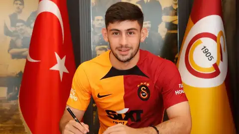 Desde Turquía vinculan al Elche CF con Yusuf Demir. Desde Turquía vinculan al Elche CF con Yusuf Demir.