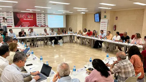 Firma del XVII Convenio Colectivo de Hostelería de Baleares en la sede de UGT en Palma Firma del XVII Convenio Colectivo de Hostelería de Baleares en la sede de UGT en Palma
