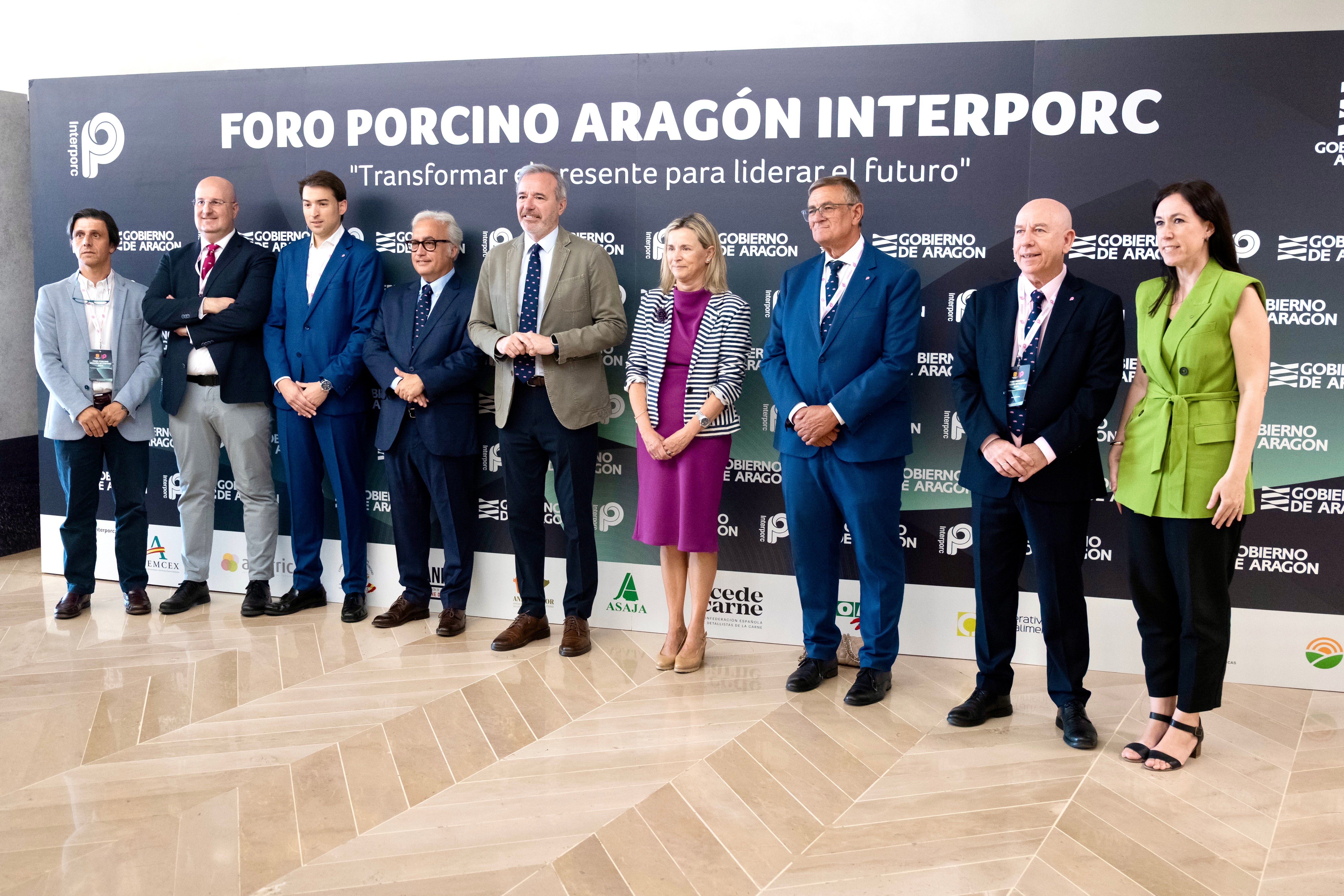 Aragón ensalza el sector porcino y aborda sus retos de futuro Aragón ensalza el sector porcino y aborda sus retos de futuro
