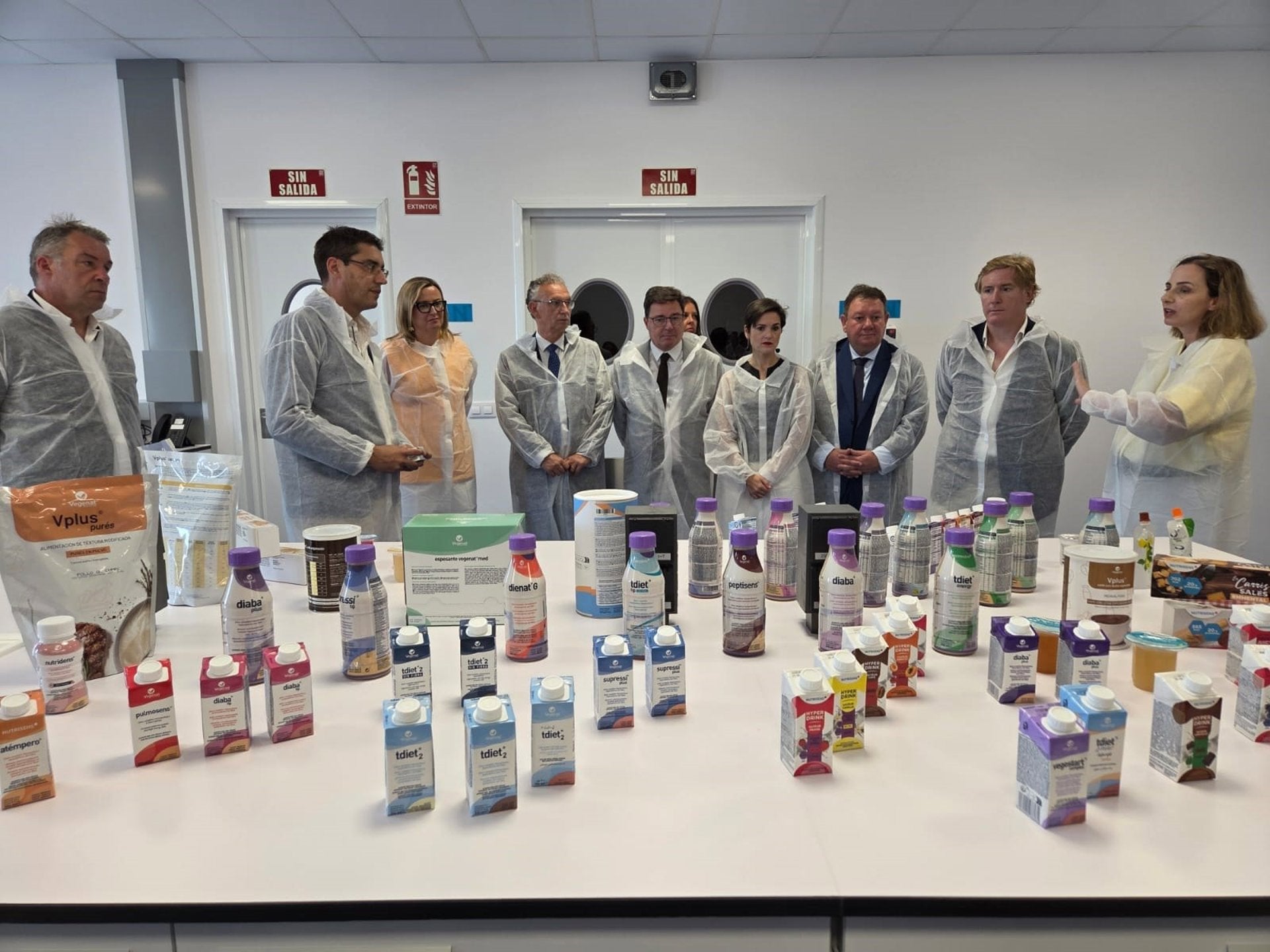 Nutrisens inaugura sus nuevas instalaciones en la Plataforma Logística de Badajoz tras una inversión de 20 millones Nutrisens inaugura sus nuevas instalaciones en la Plataforma Logística de Badajoz tras una inversión de 20 millones