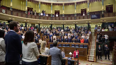 La reforma que permitirá sancionar a pseudoperiodistas en el Congreso sigue su curso tras rechazarse vetos de PP y Vox La reforma que permitirá sancionar a pseudoperiodistas en el Congreso sigue su curso tras rechazarse vetos de PP y Vox