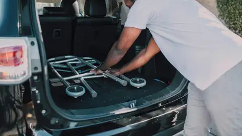 Multas de hasta 30.000 euros por llevar estos objetos en el coche Imagen de archivo