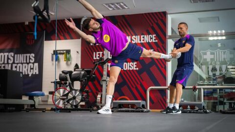 Joan Garcia, exercitant-se per primera vegada a la Ciutat Esportiva Joan Gamper