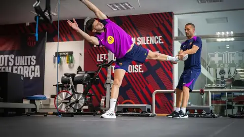 Joan Garcia, exercitant-se per primera vegada a la Ciutat Esportiva Joan Gamper Joan Garcia, exercitant-se per primera vegada a la Ciutat Esportiva Joan Gamper