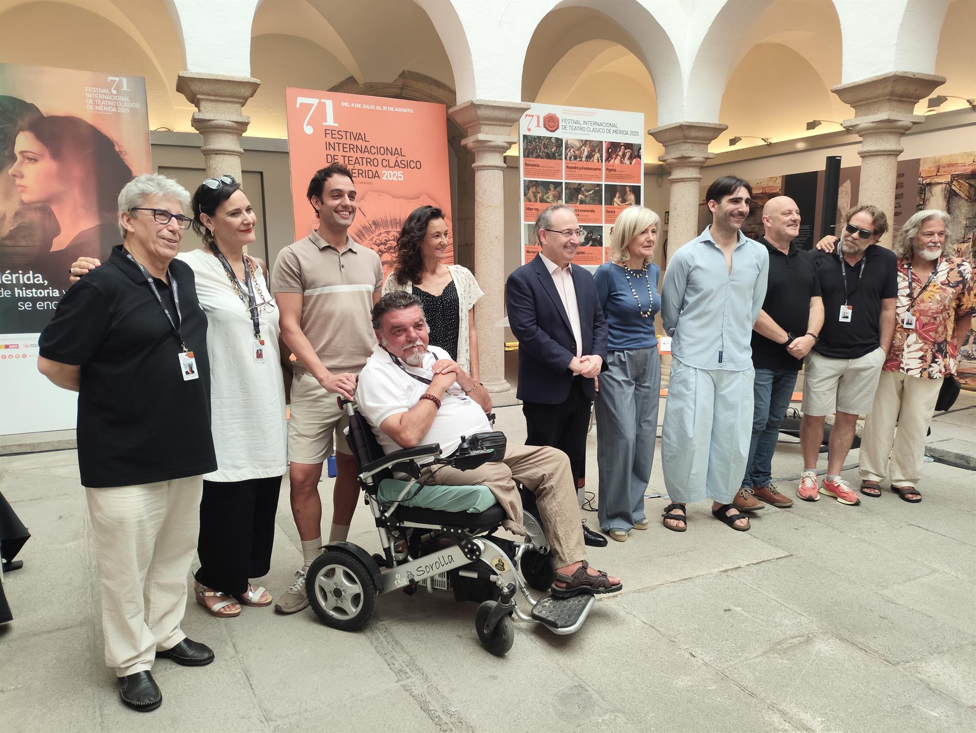 'Alejandro y el eunuco persa' llevarán a la escena del Festival de Mérida desde este miércoles al Alejandro más humano 'Alejandro y el eunuco persa' llevarán a la escena del Festival de Mérida desde este miércoles al Alejandro más humano