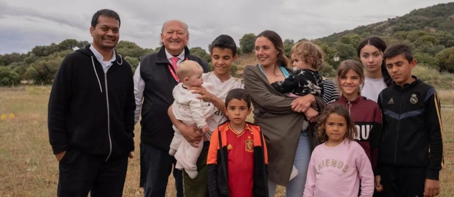 Garciotum acoge una nueva familia junto a la fundación Madrina Garciotum acoge una nueva familia junto a la fundación Madrina