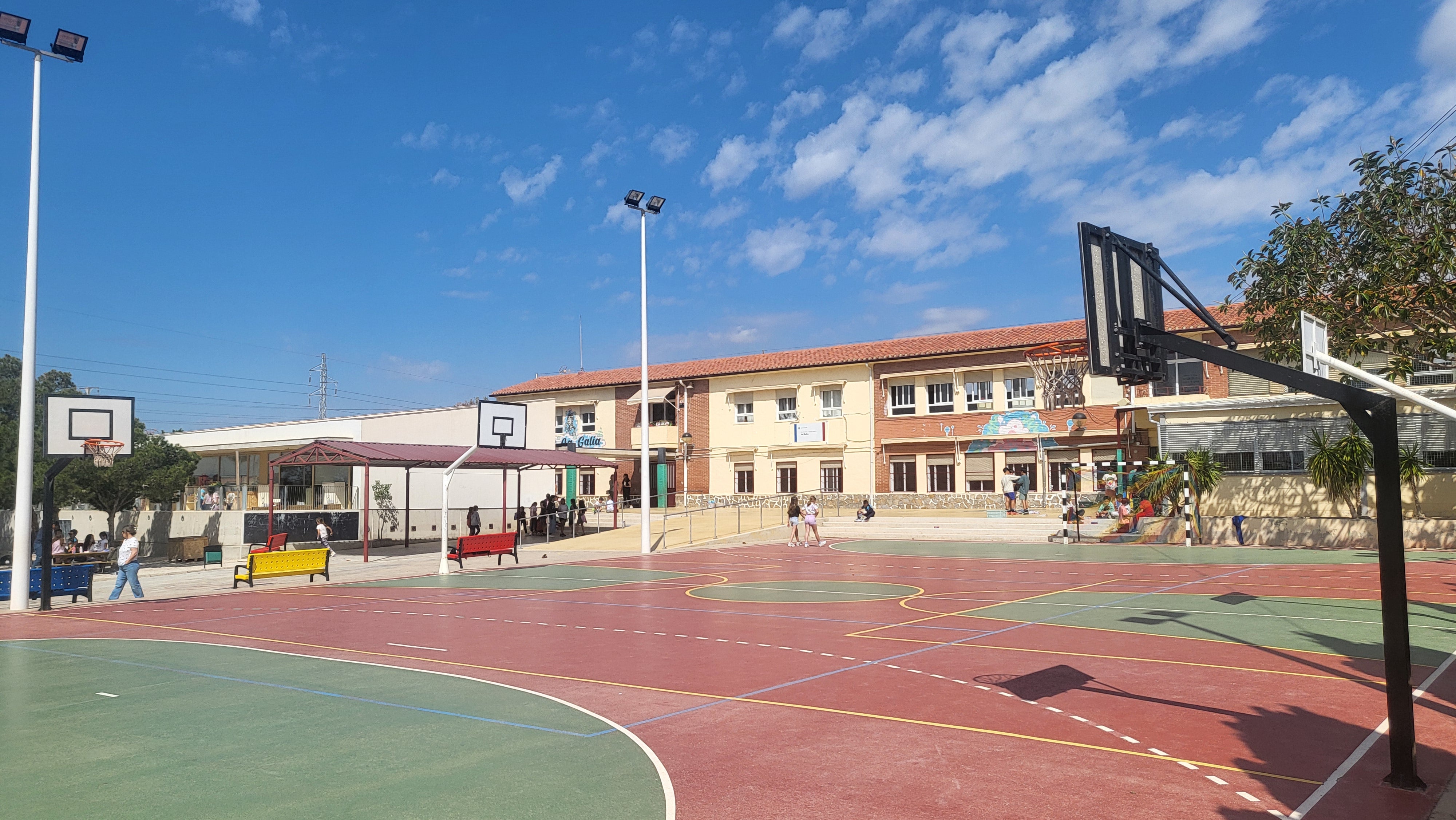 Elche tramita casi 500 matriculaciones fuera de plazo en el inicio del curso 2025-2026 Elche tramita casi 500 matriculaciones fuera de plazo en el inicio del curso 2025-2026