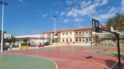 Un colegio de Elche. Un colegio de Elche.